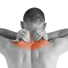 Hombre con dolor de cuello y hombros, posible contractura trapecio mareos.